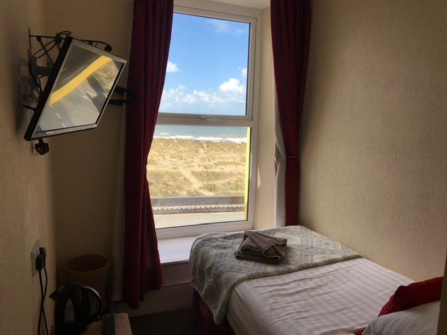 Room 7 - Ensuite Single Room | Crystal House, Barmouth